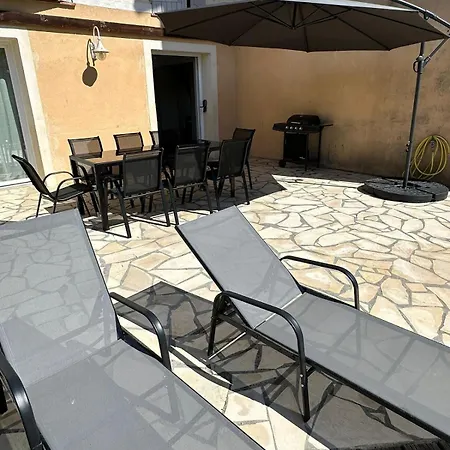 Constance 2 - Spacieux Duplex Avec Piscine Privative شقة أنتيب